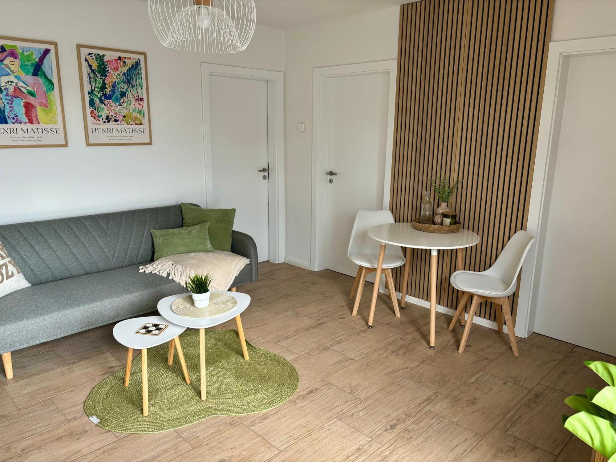 Home & Apart - Apartment Im Herzen Von Kreyenbrueck - Apartment 1 Oldenburg Esterno foto